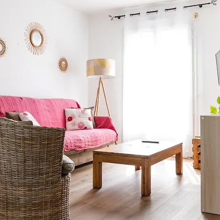 Maison De Larros, Au Calme Idealement Placee *